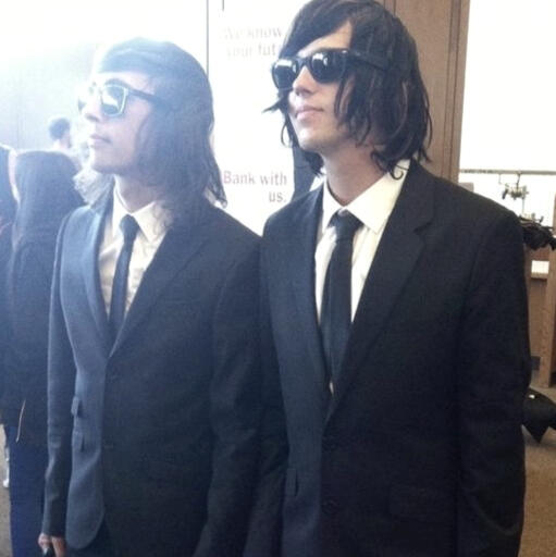 kellin quinn and vic fuentes 🐾